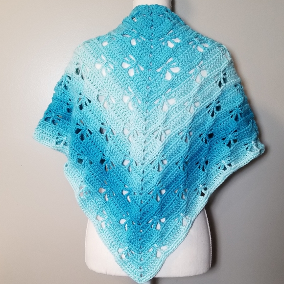 Scarf/wrap - Picture 4 of 4